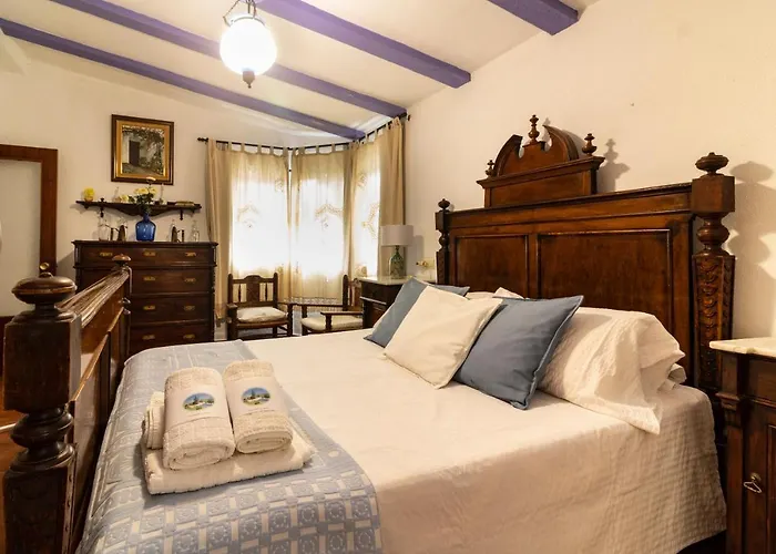 La Pedra Holiday home *